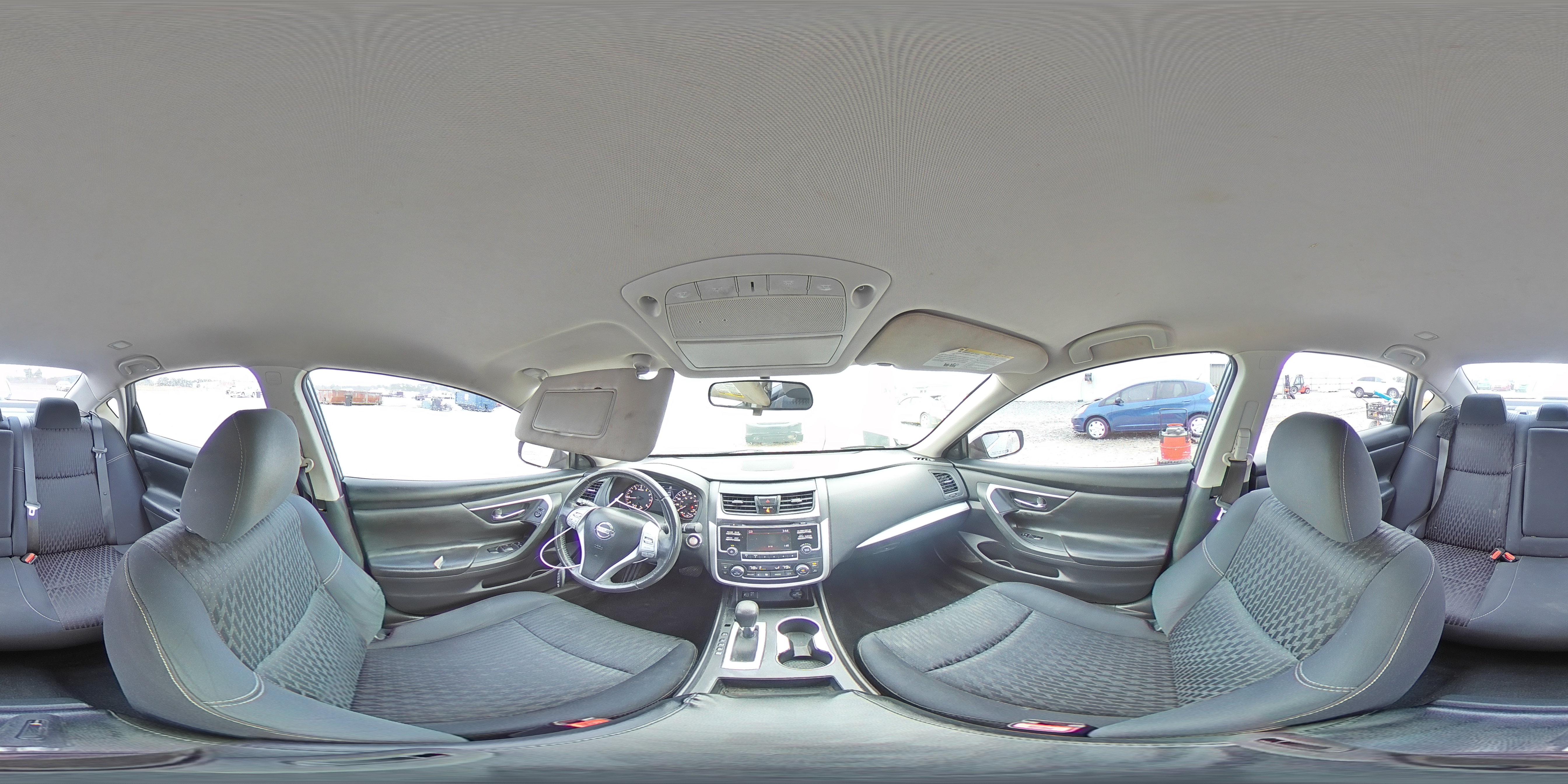 2017 Nissan Altima - Image 14