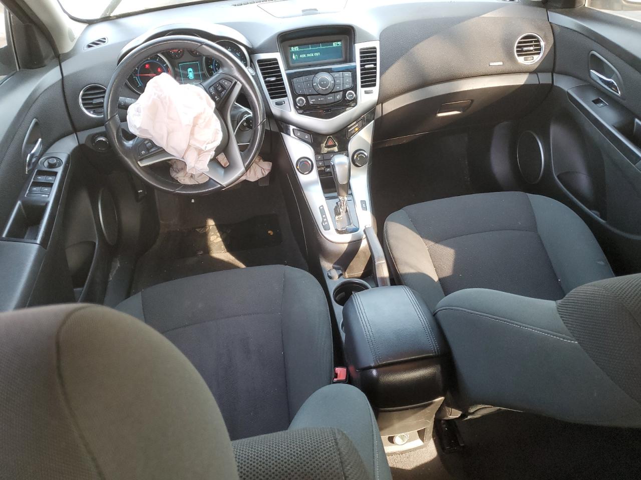 2011 Chevrolet Cruze - Image 8