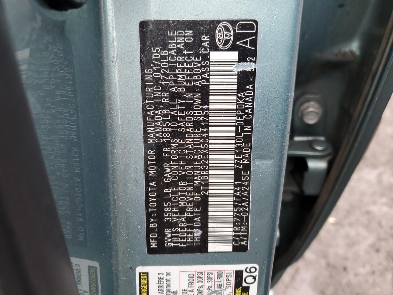 2005 Toyota Corolla - Image 12