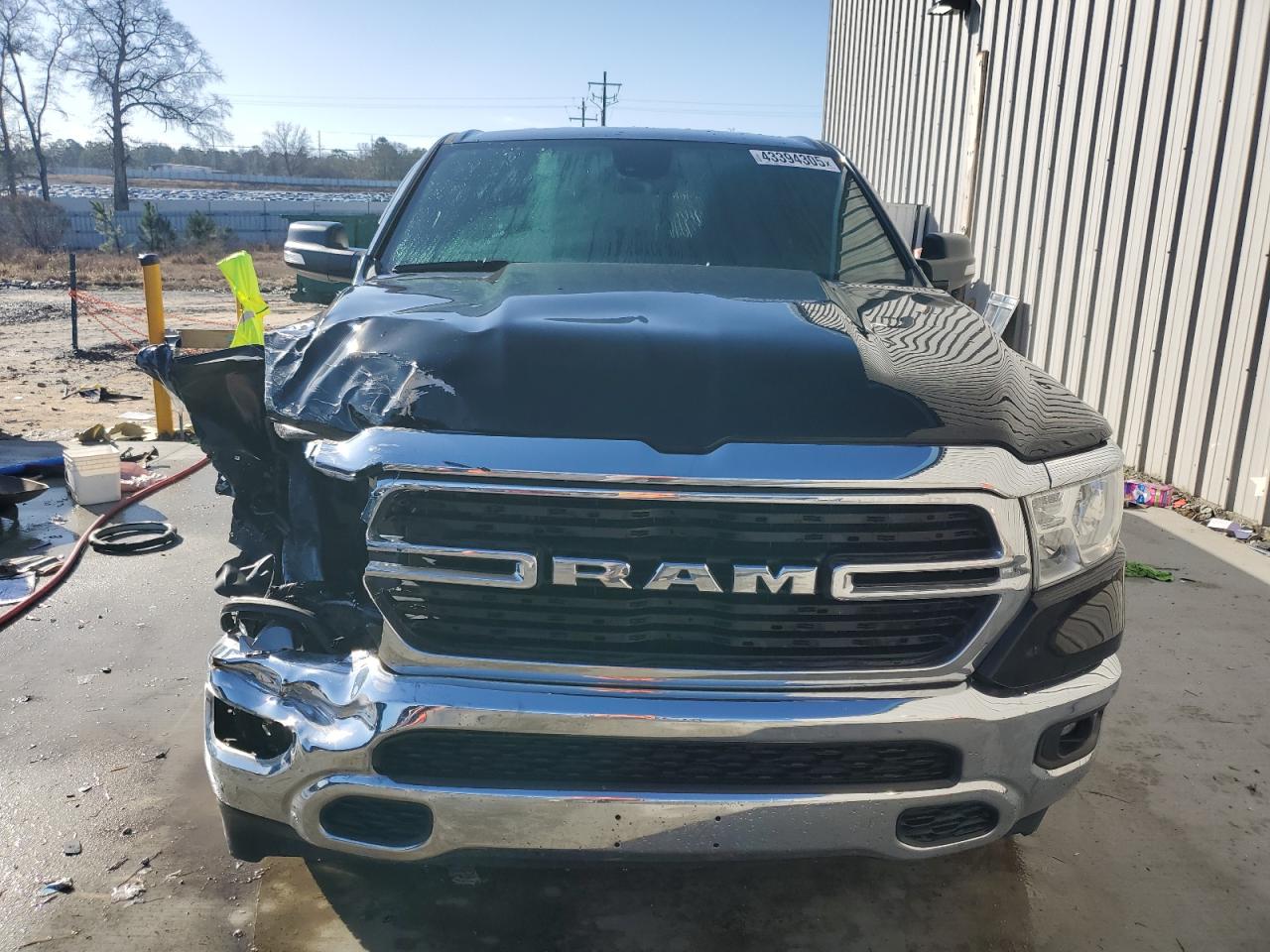 2021 RAM 1500 - Image 5