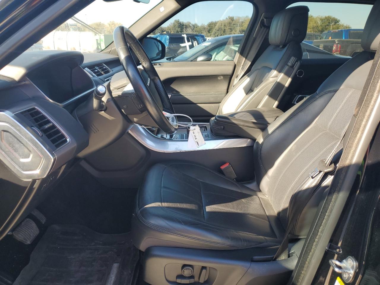 2018 Land Rover Range Rover - Image 7