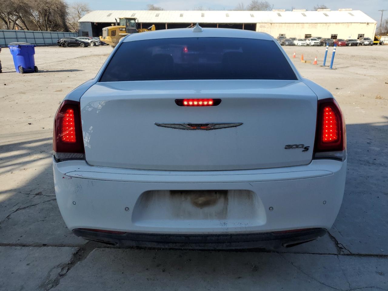 2018 Chrysler 300 - Image 6
