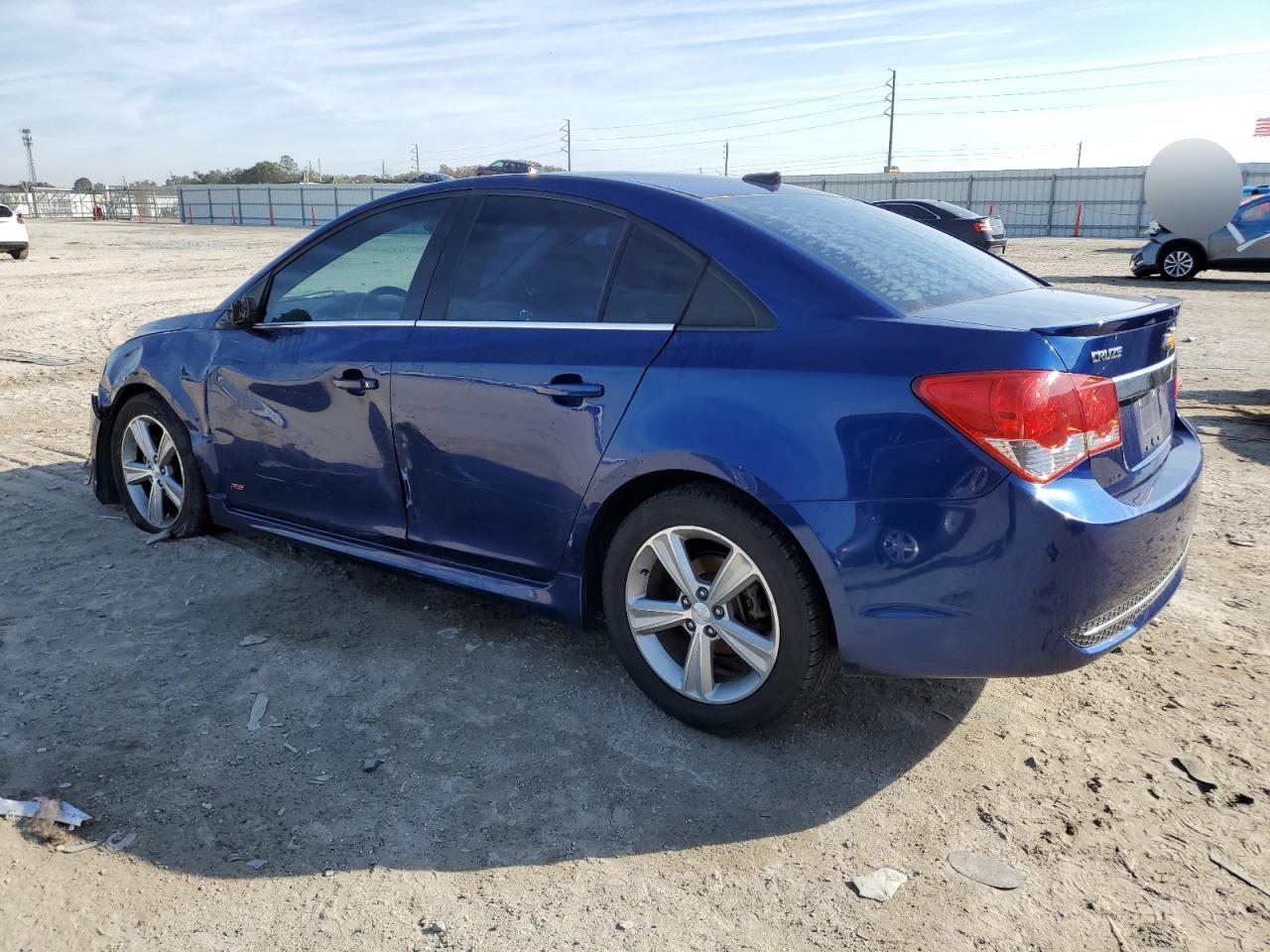 2013 Chevrolet Cruze - Image 2