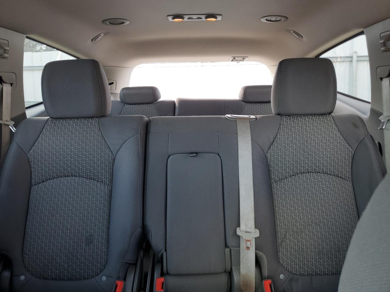 2012 Chevrolet Traverse - Image 10