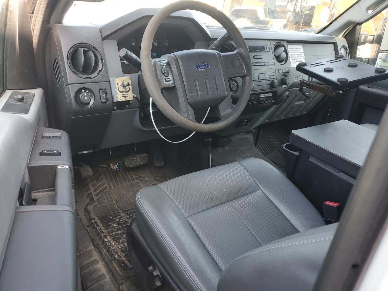 2013 Ford F250 - Image 8