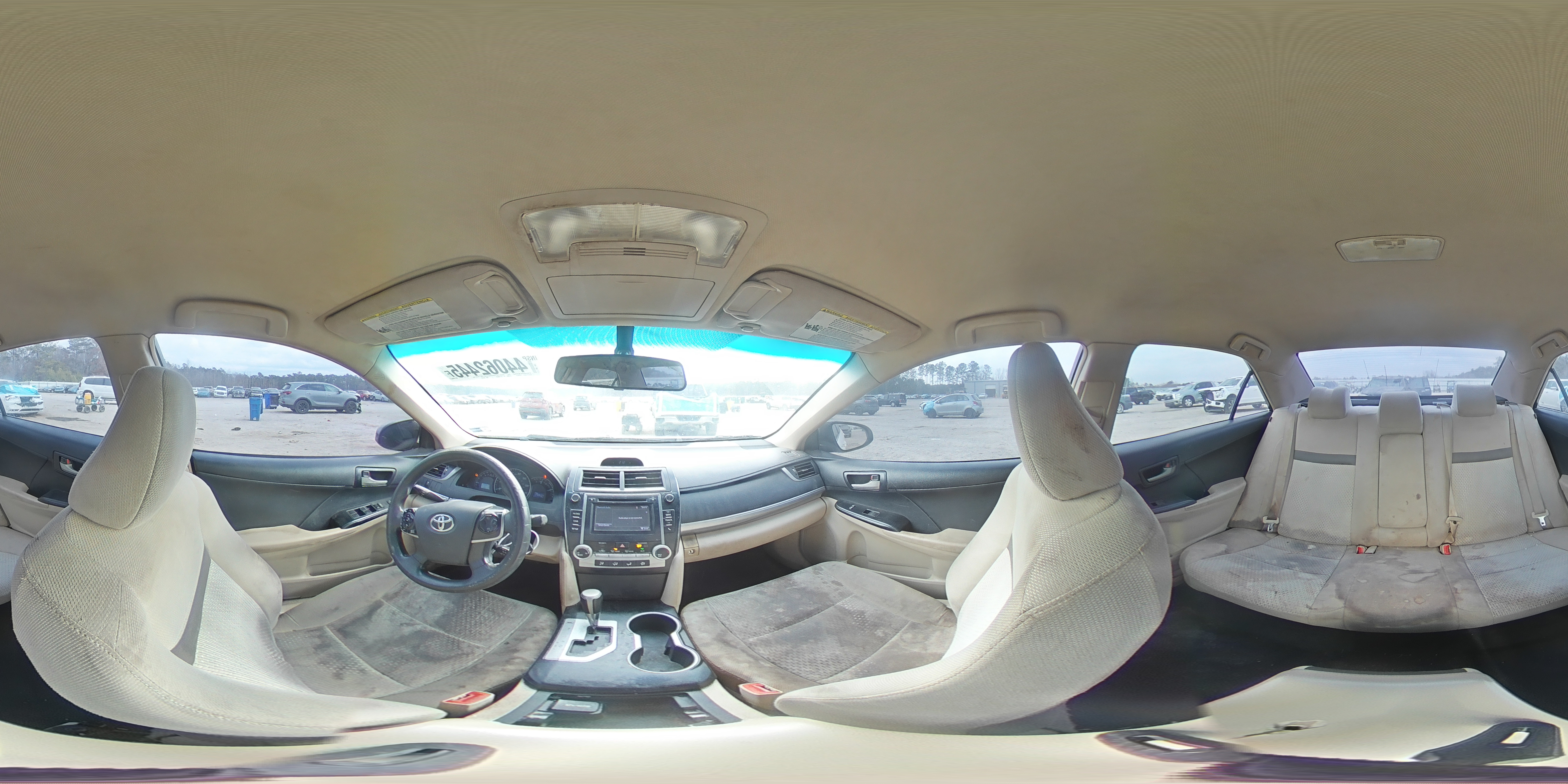 2014 Toyota Camry - Image 13