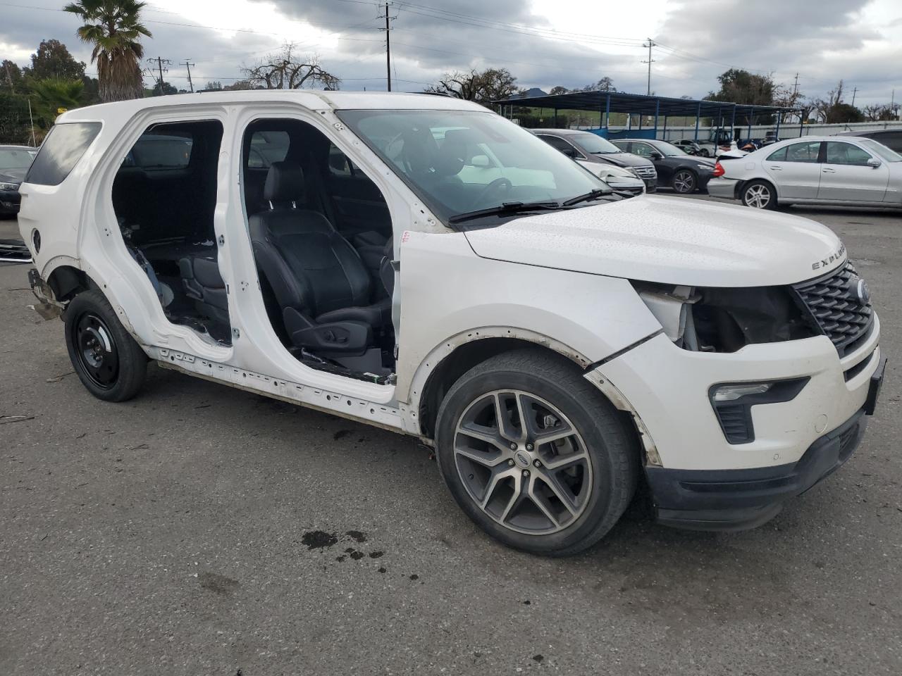 2019 Ford Explorer - Image 4