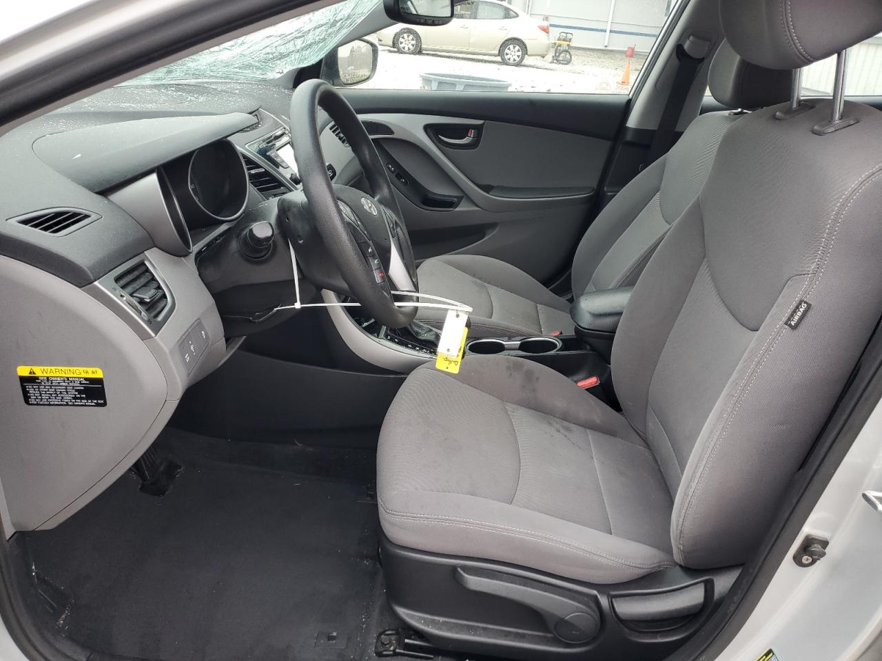 2016 Hyundai Elantra - Image 7