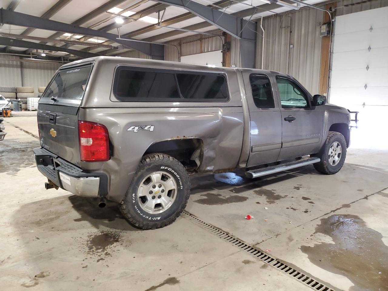 2012 Chevrolet Silverado - Image 3