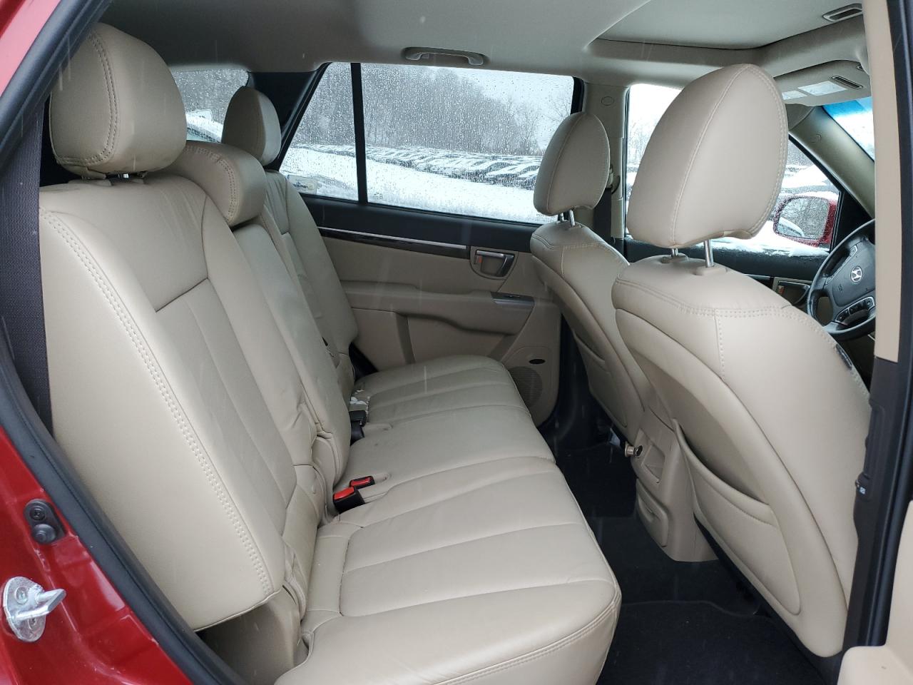 2011 Hyundai Santa Fe - Image 11