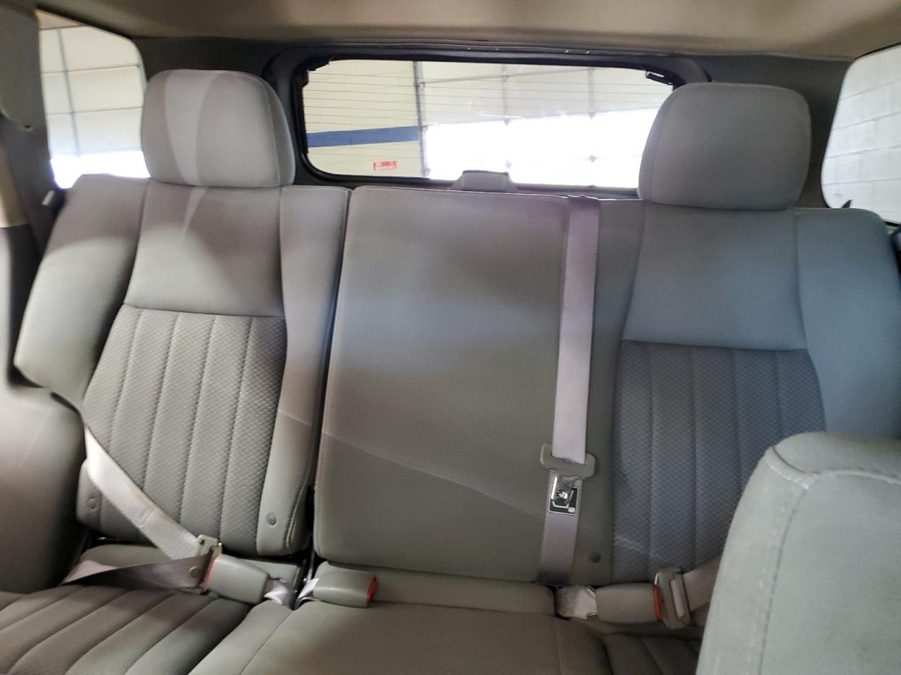 2005 Jeep Grand Cherokee - Image 10