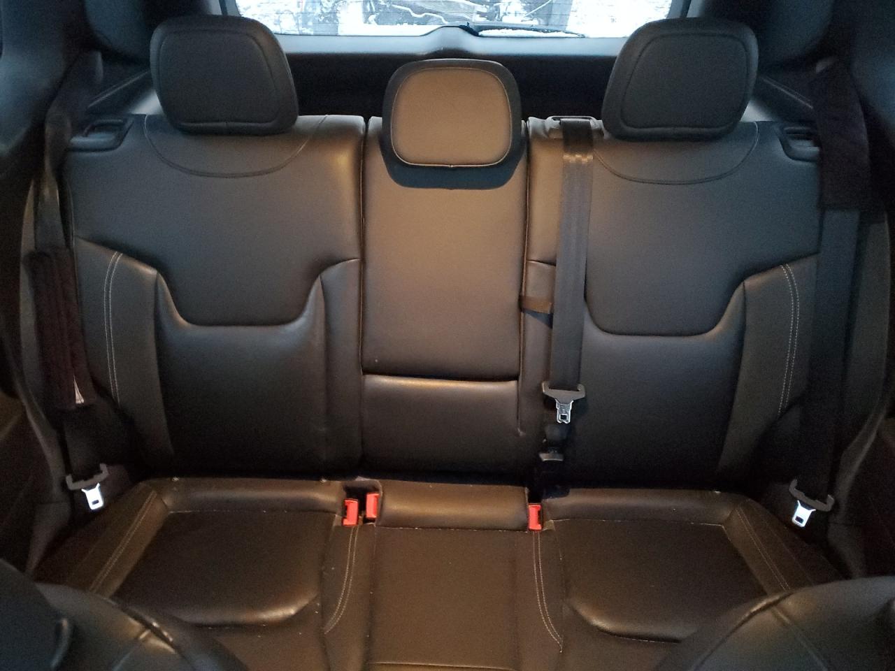 2016 Jeep Renegade - Image 10