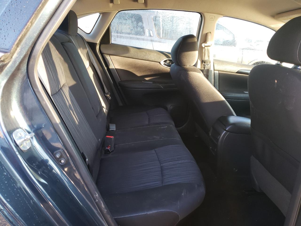 2016 Nissan Sentra - Image 10