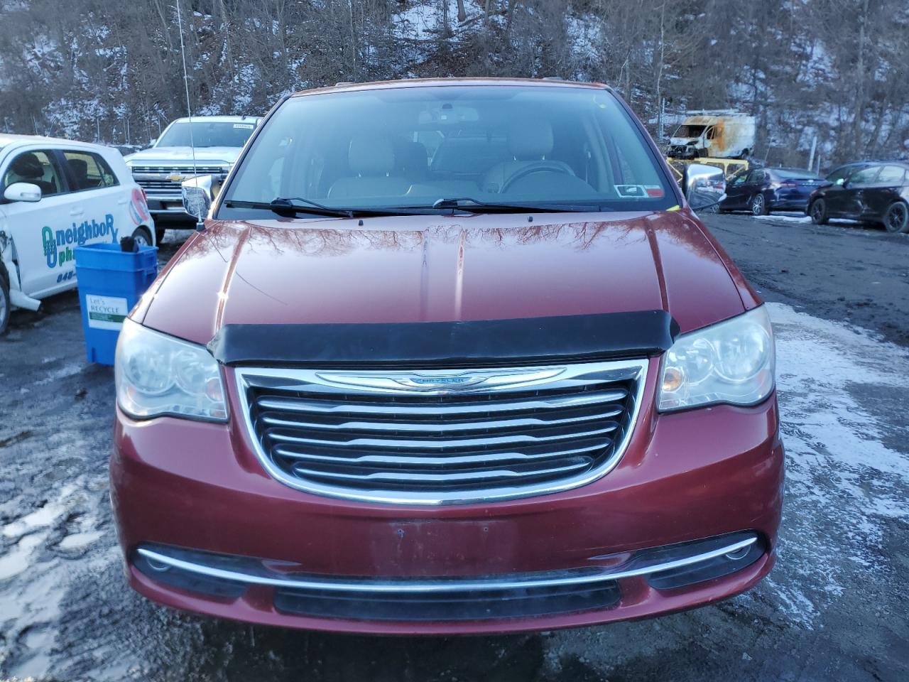 2012 Chrysler Town & Country - Image 5