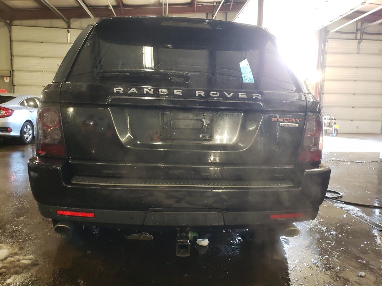 2010 Land Rover Range Rover - Image 6