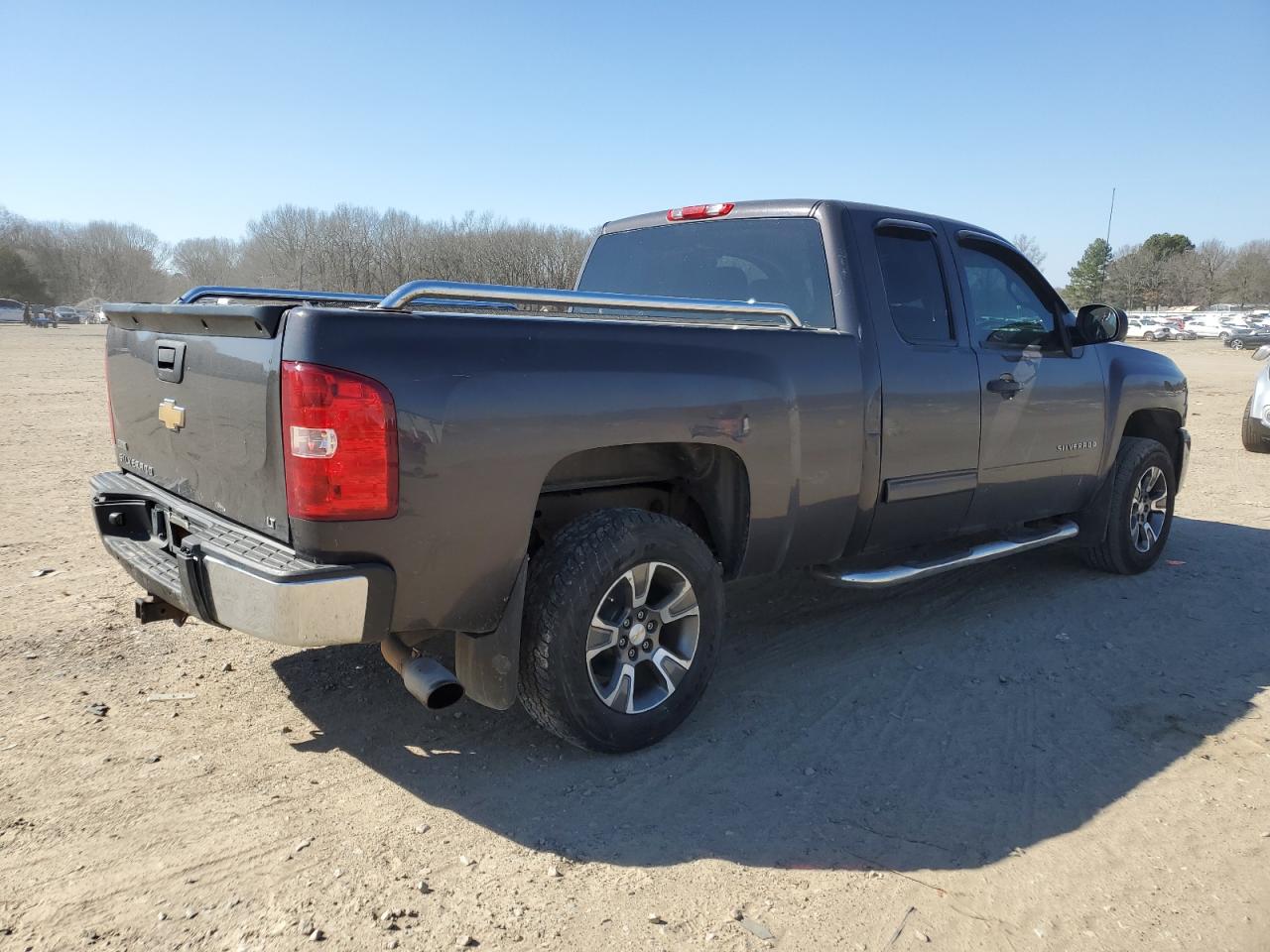 2010 Chevrolet Silverado - Image 3