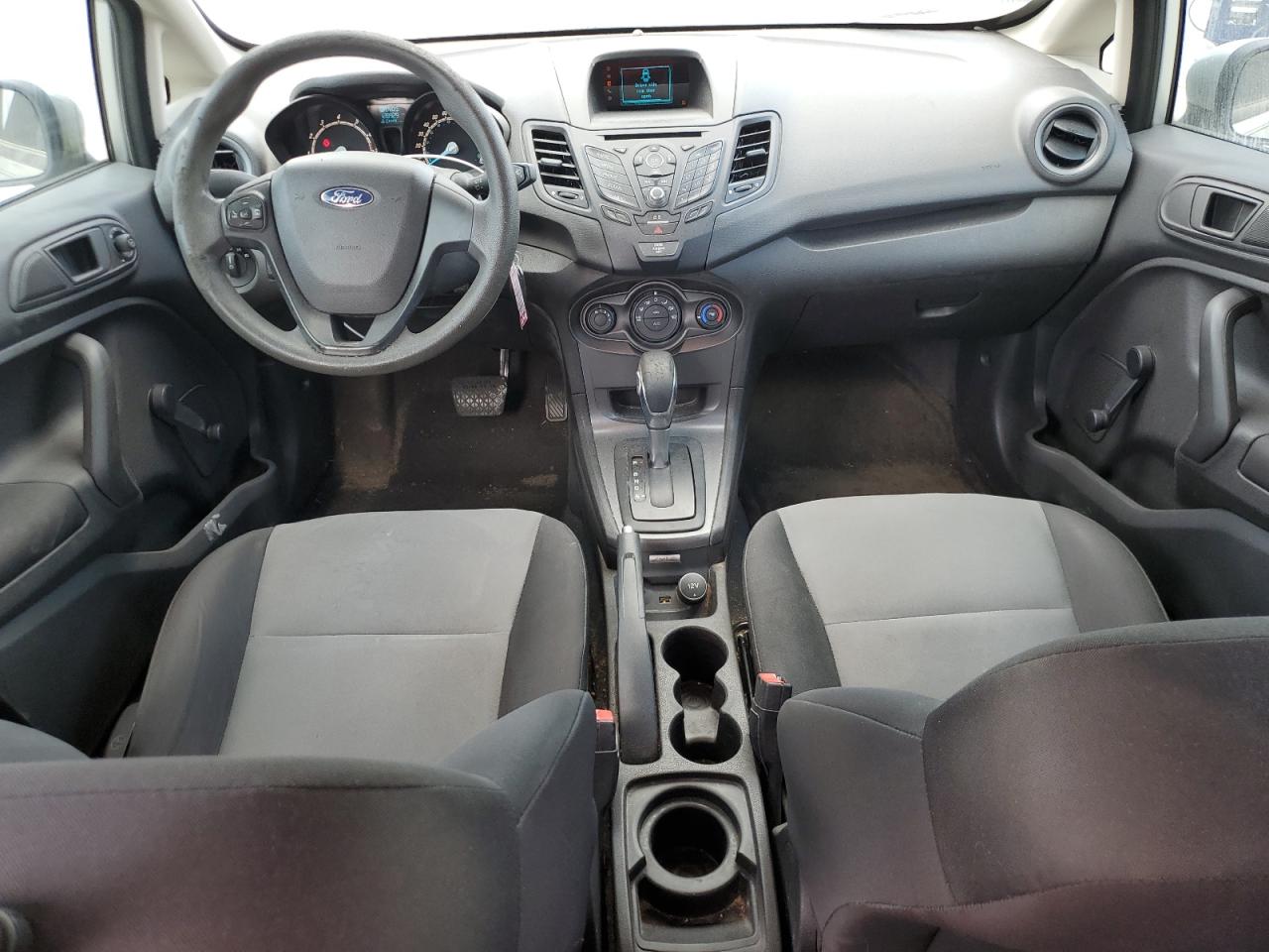2016 Ford Fiesta - Image 8