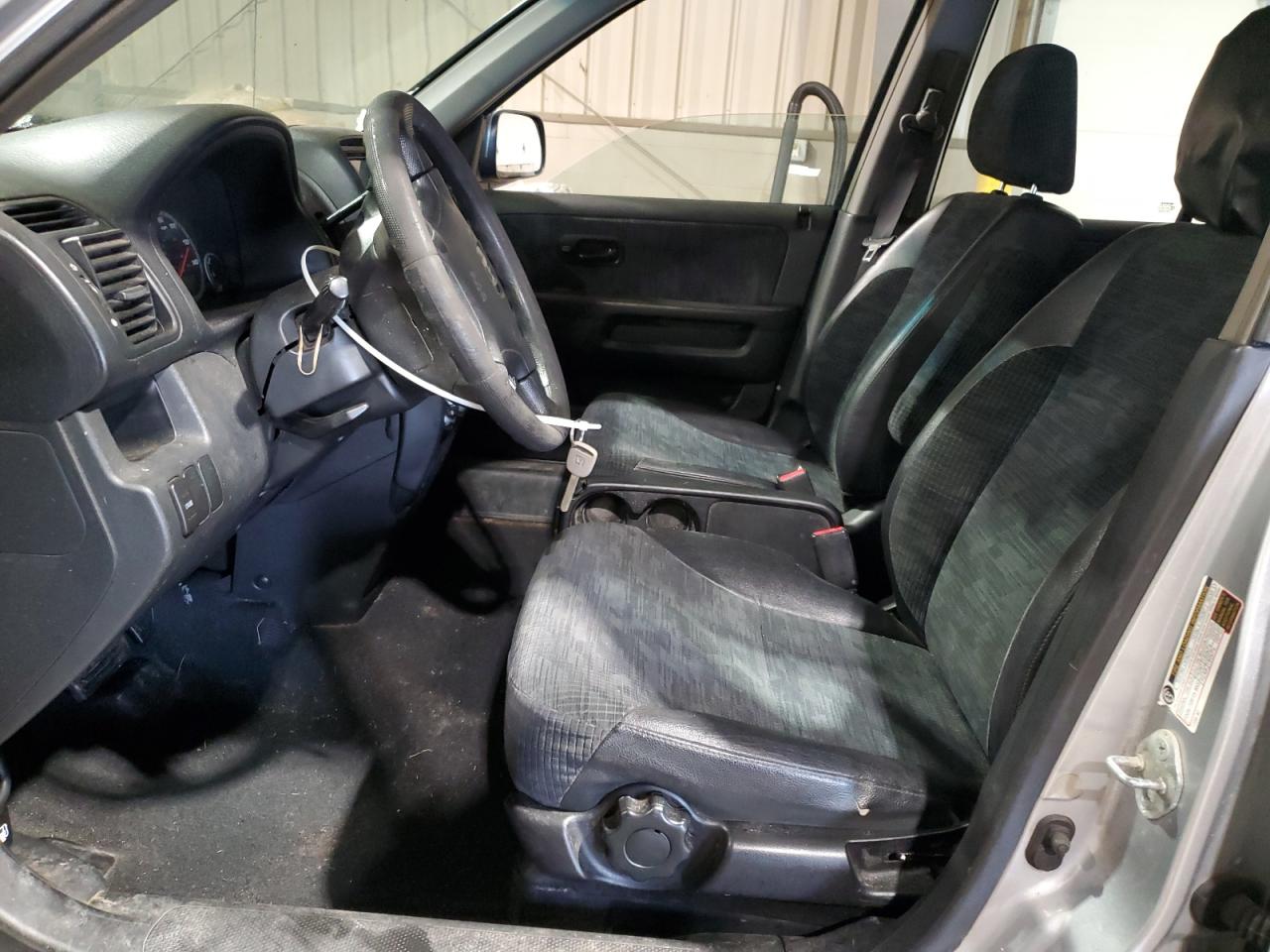 2004 Honda CR-V - Image 7