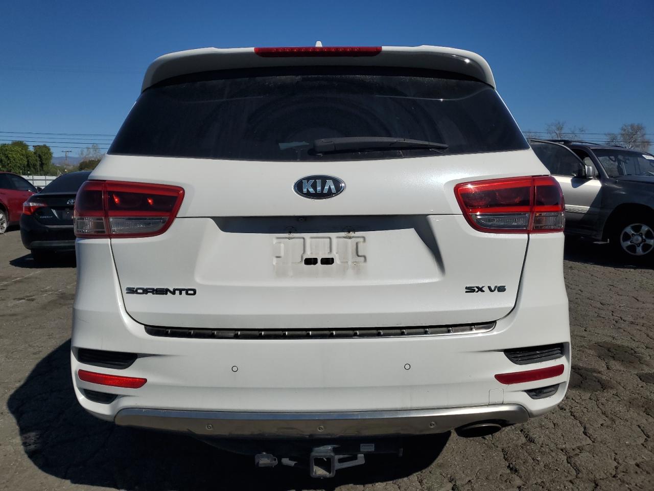 2016 Kia Sorento - Image 6