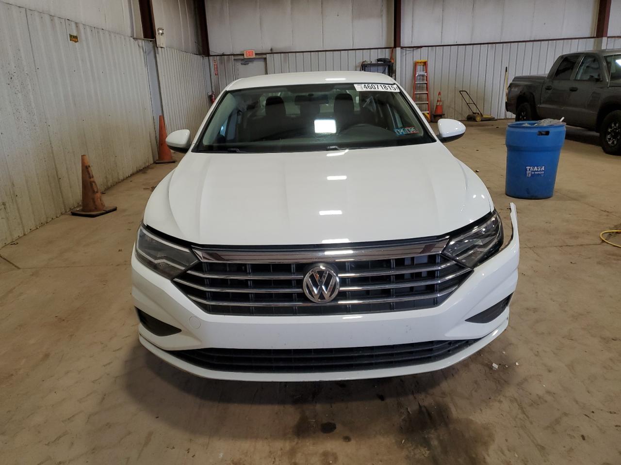 2019 Volkswagen Jetta - Image 5