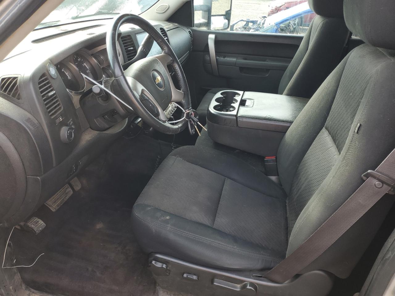 2012 Chevrolet Silverado - Image 7