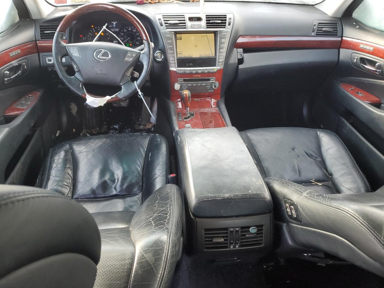 2011 Lexus LS - Image 8