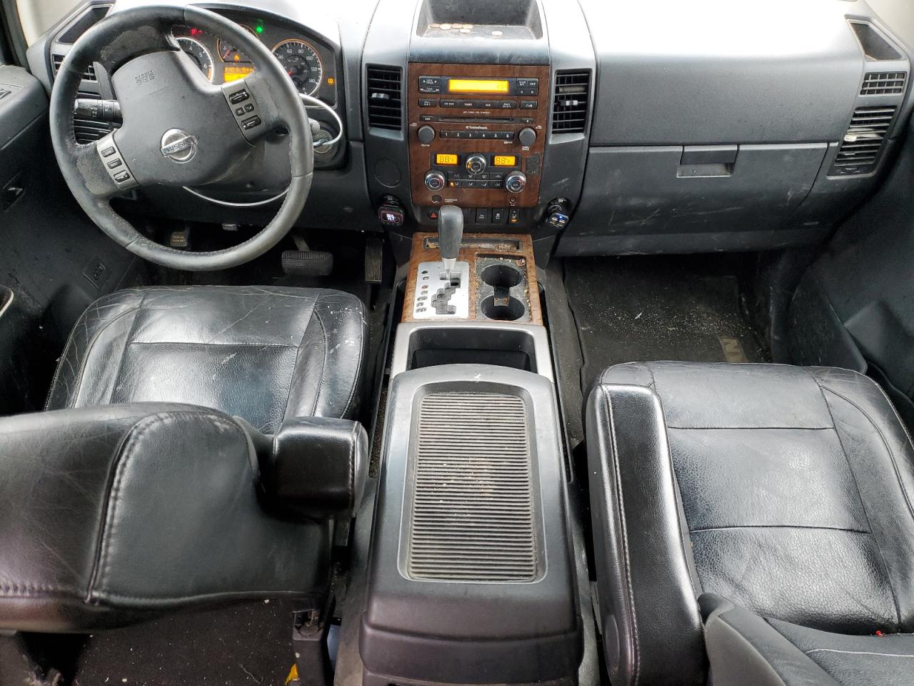 2012 Nissan Titan - Image 8