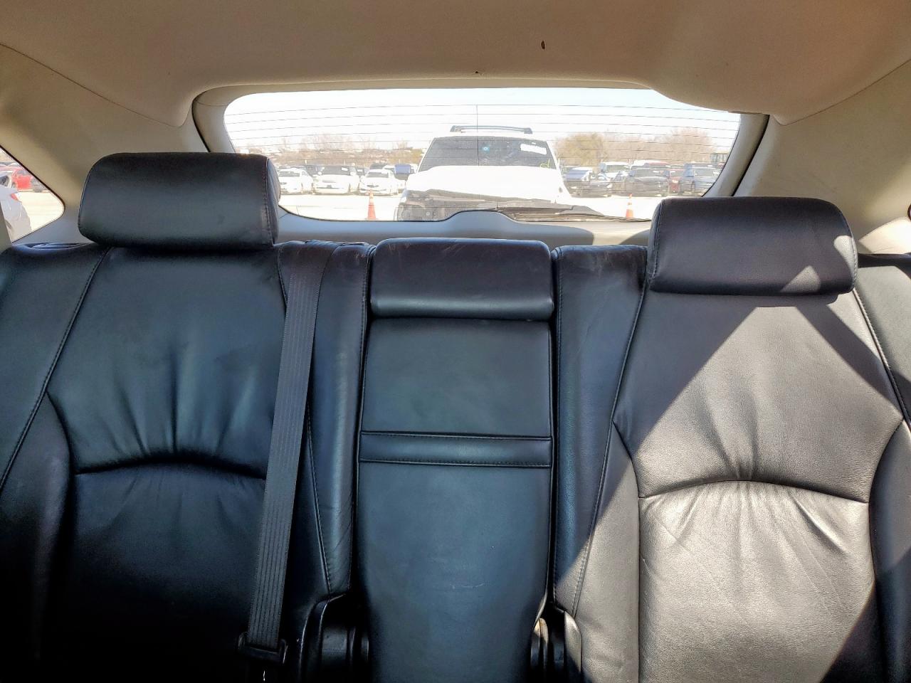 2006 Lexus RX - Image 10
