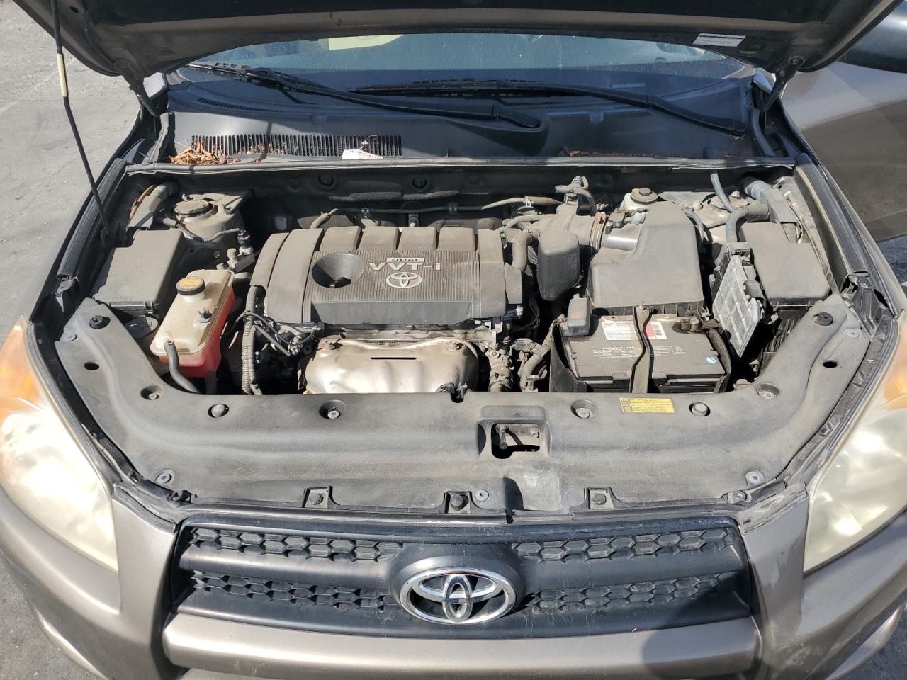 2010 Toyota RAV 4 - Image 11