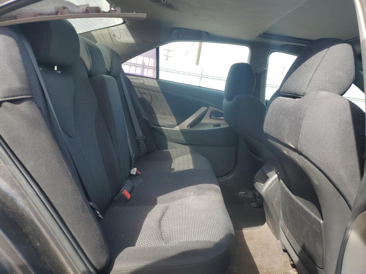 2009 Toyota Camry - Image 10