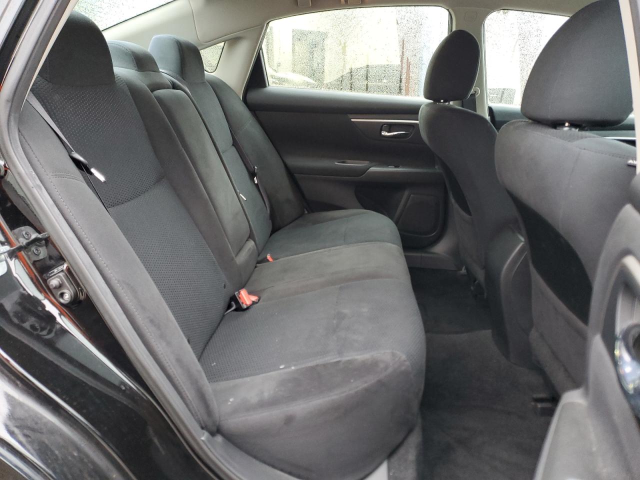2015 Nissan Altima - Image 10