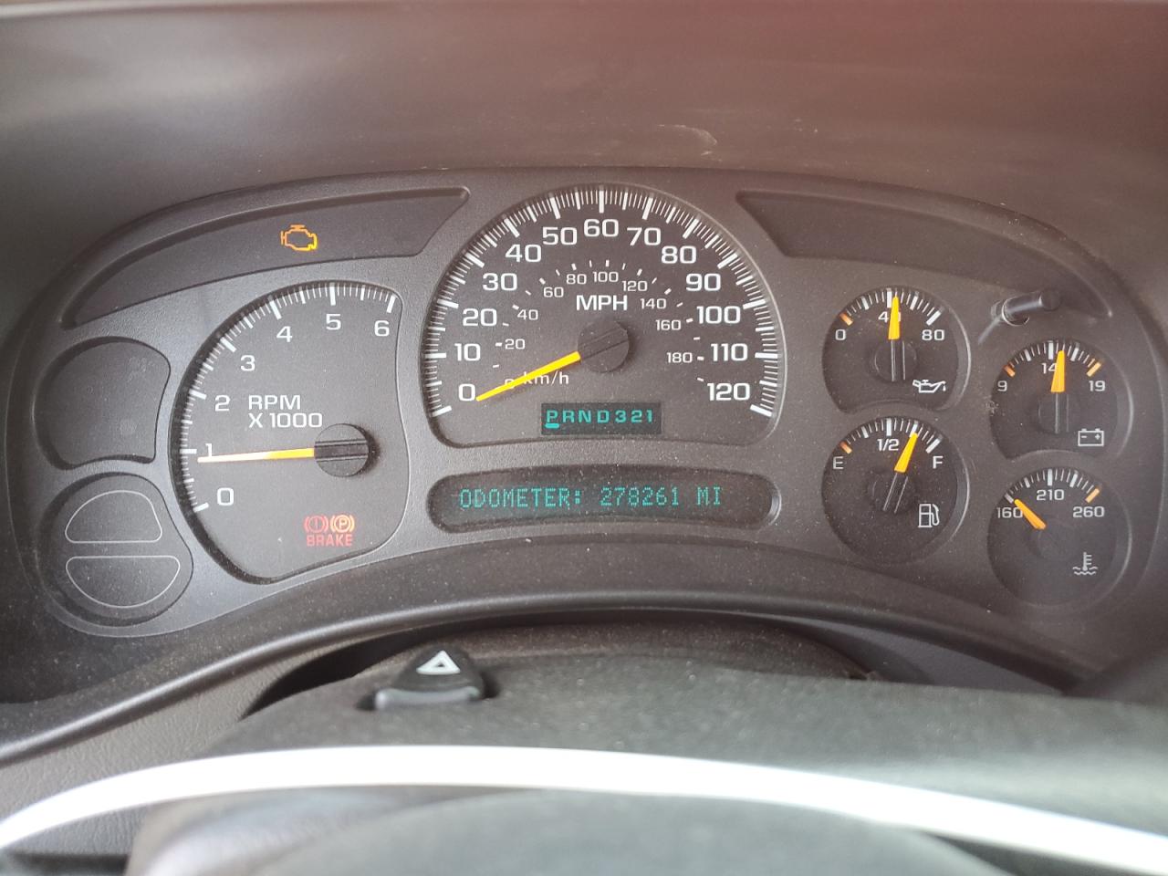 2003 Chevrolet Avalanche - Image 9