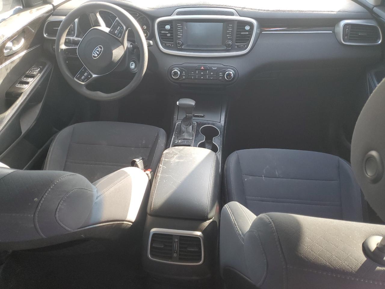 2019 Kia Sorento - Image 8