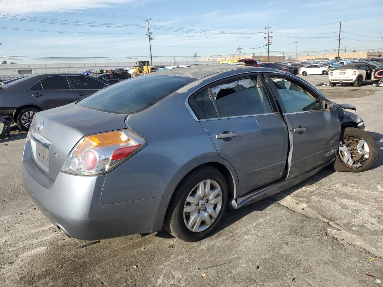 2010 Nissan Altima - Image 3