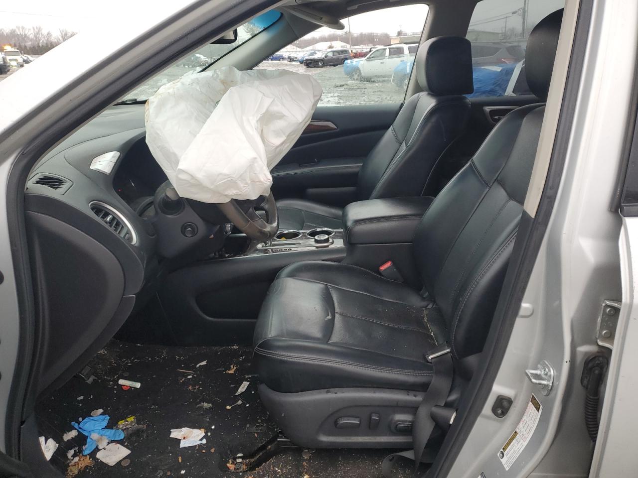 2014 Nissan Pathfinder - Image 7
