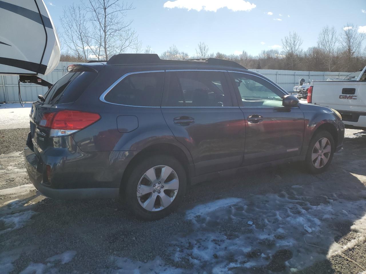 2011 Subaru Outback - Image 3