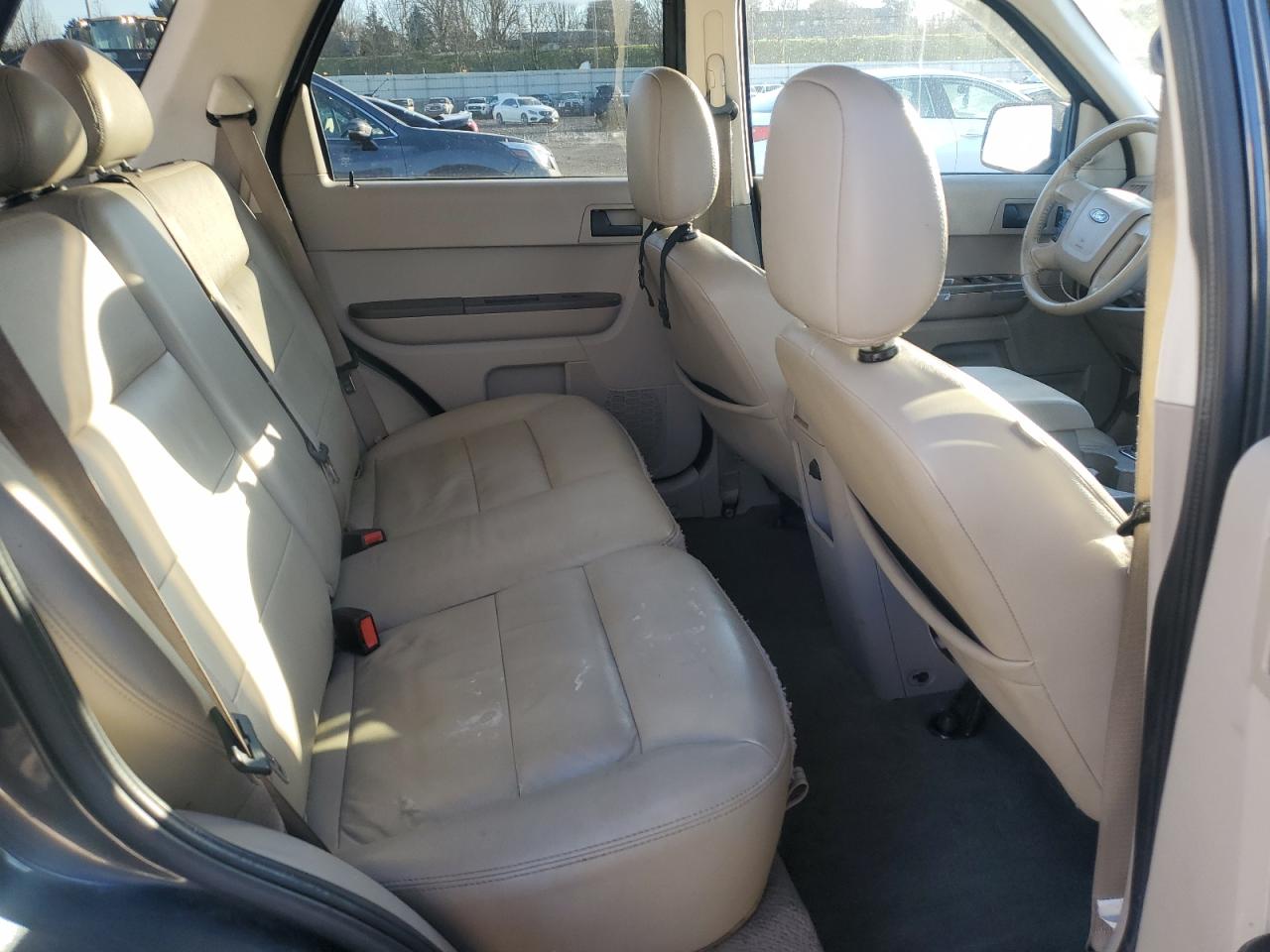 2008 Ford Escape - Image 11