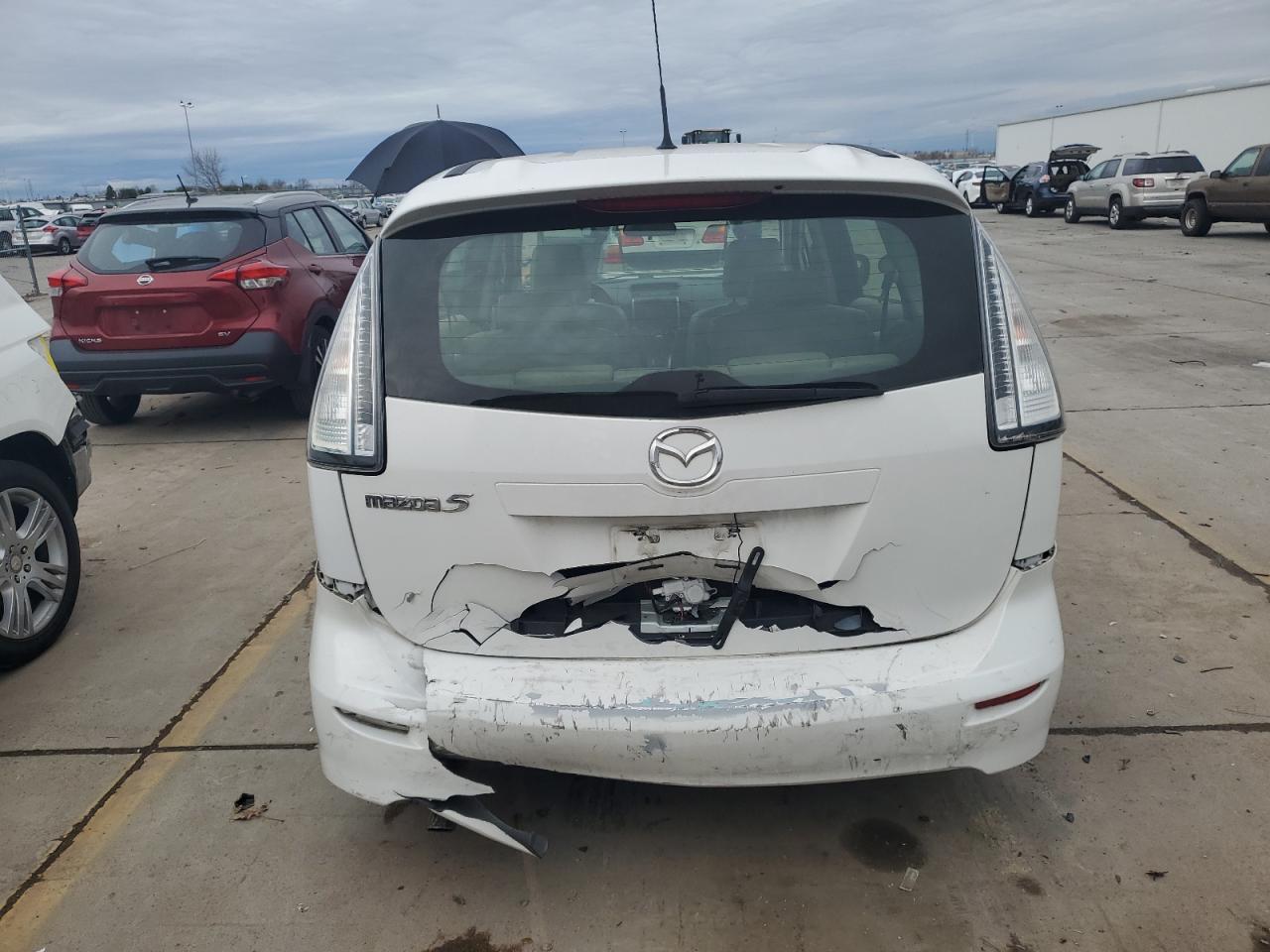 2010 Mazda 5 - Image 6