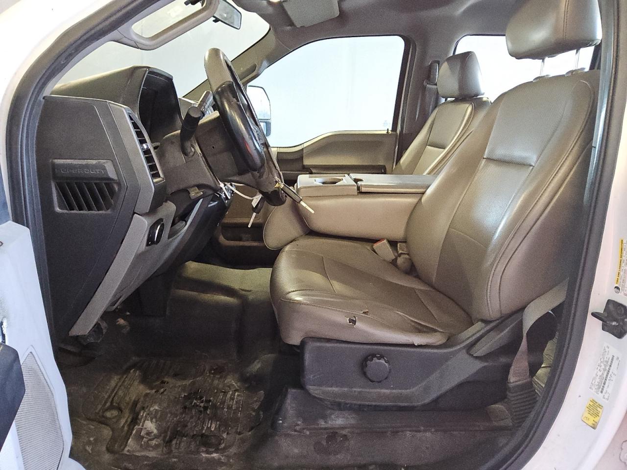2019 Ford F250 - Image 7