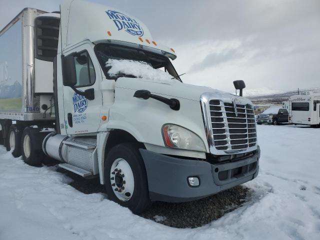 2013 Freightliner Cascadia 125 Semi Truck