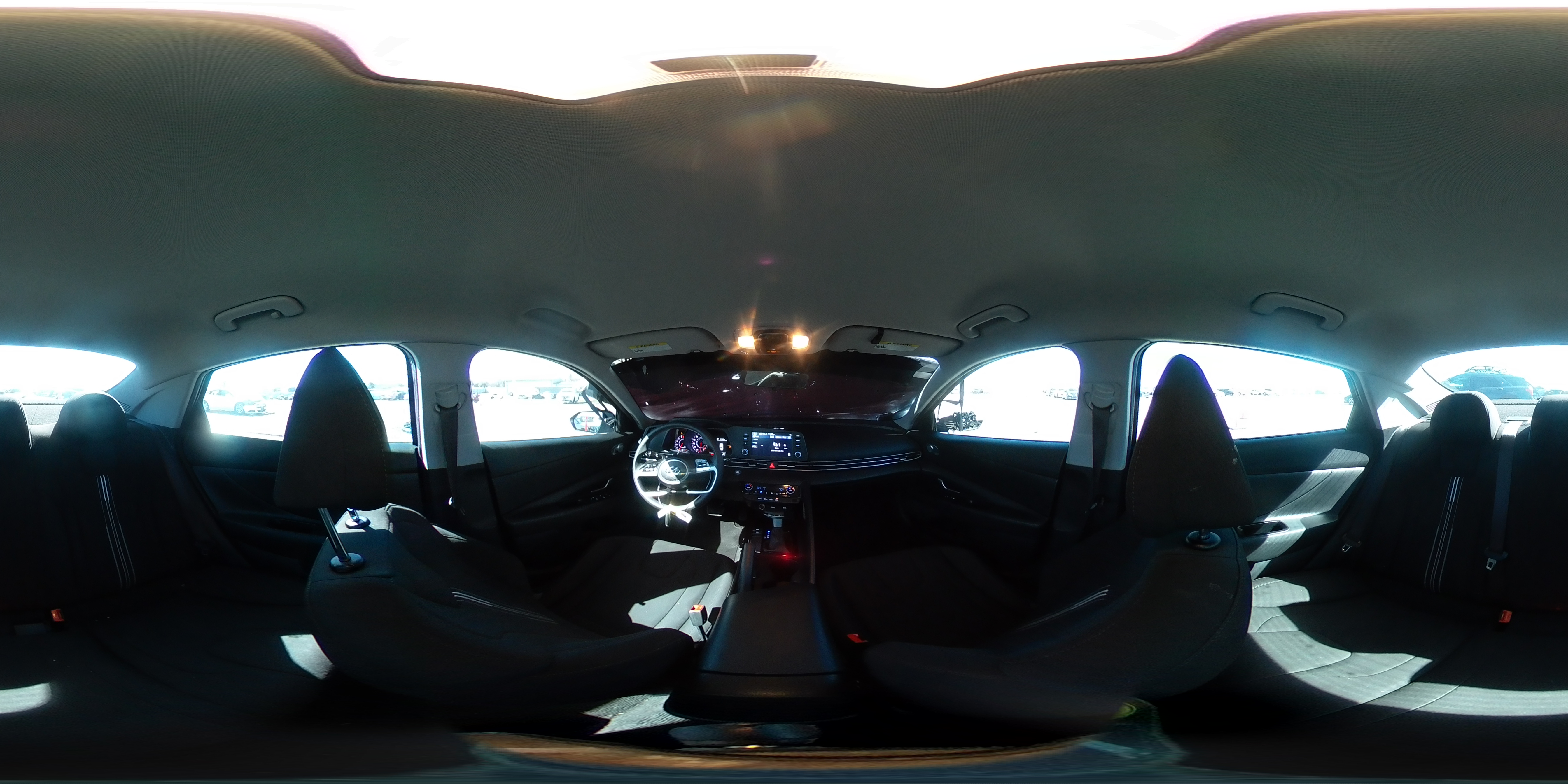 2023 Hyundai Elantra - Image 13