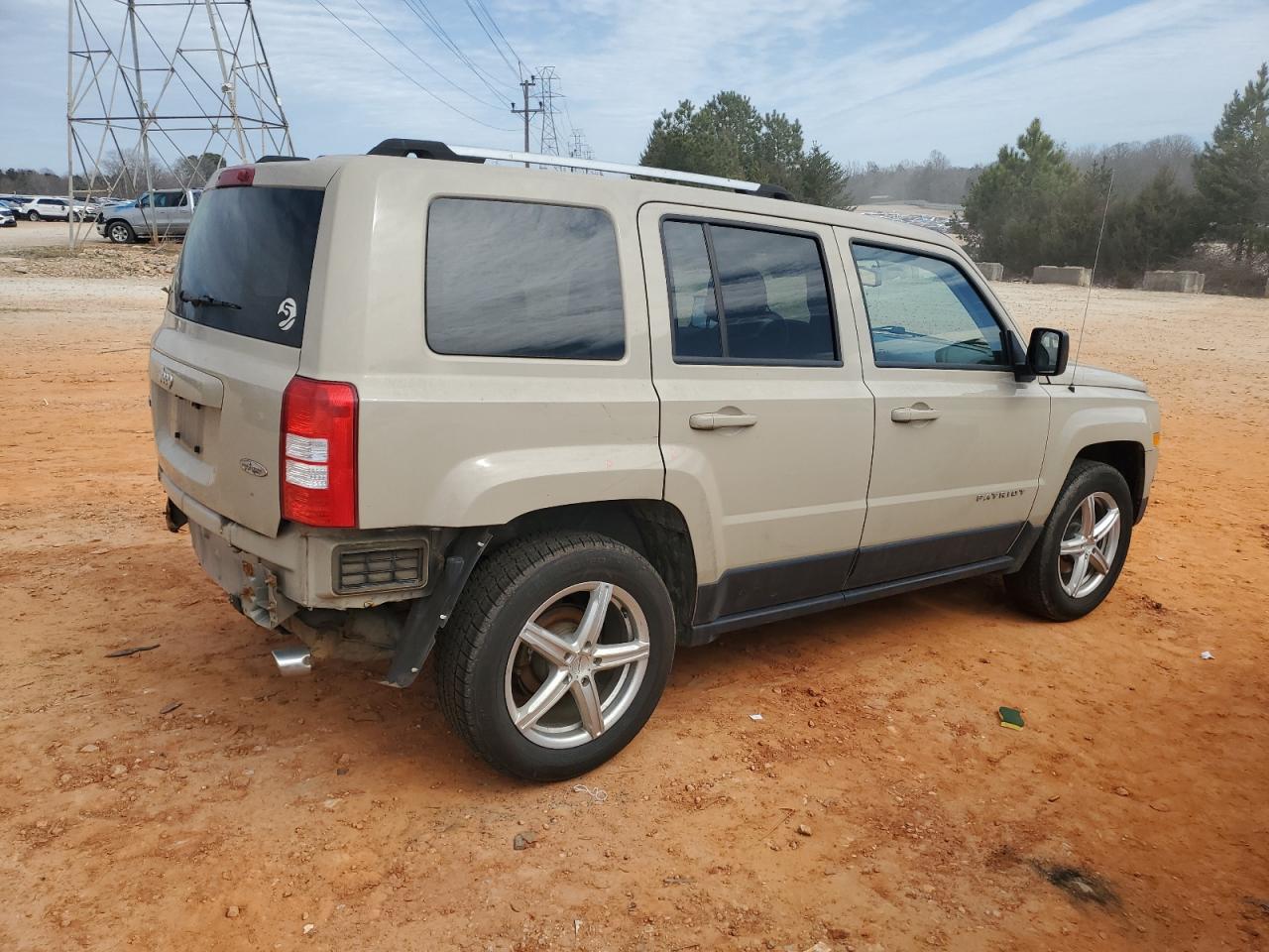 2016 Jeep Liberty (Patriot) - Image 3