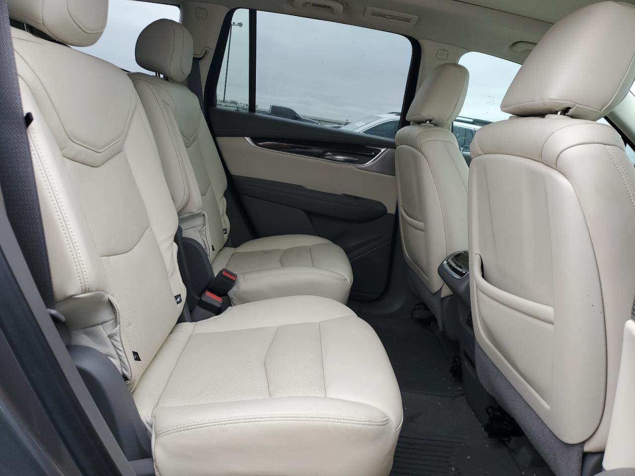 2020 Cadillac XT6 - Image 10