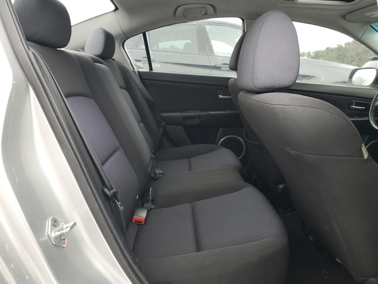 2007 Mazda 3 - Image 10