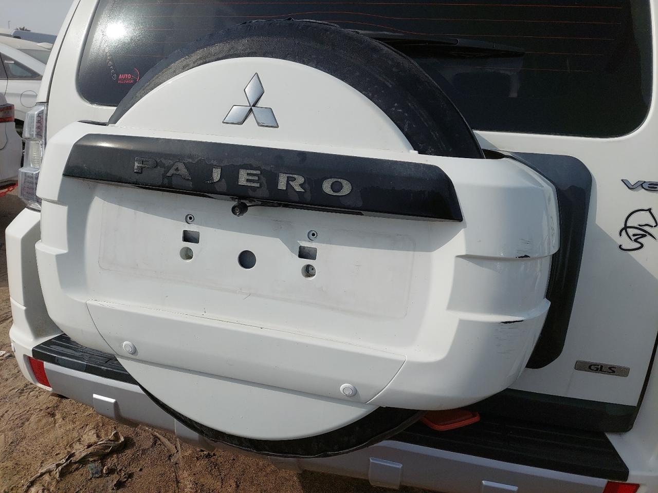 JMYLRV95WBJ703852 - 2011 Mitsubishi Pajero - #44287995