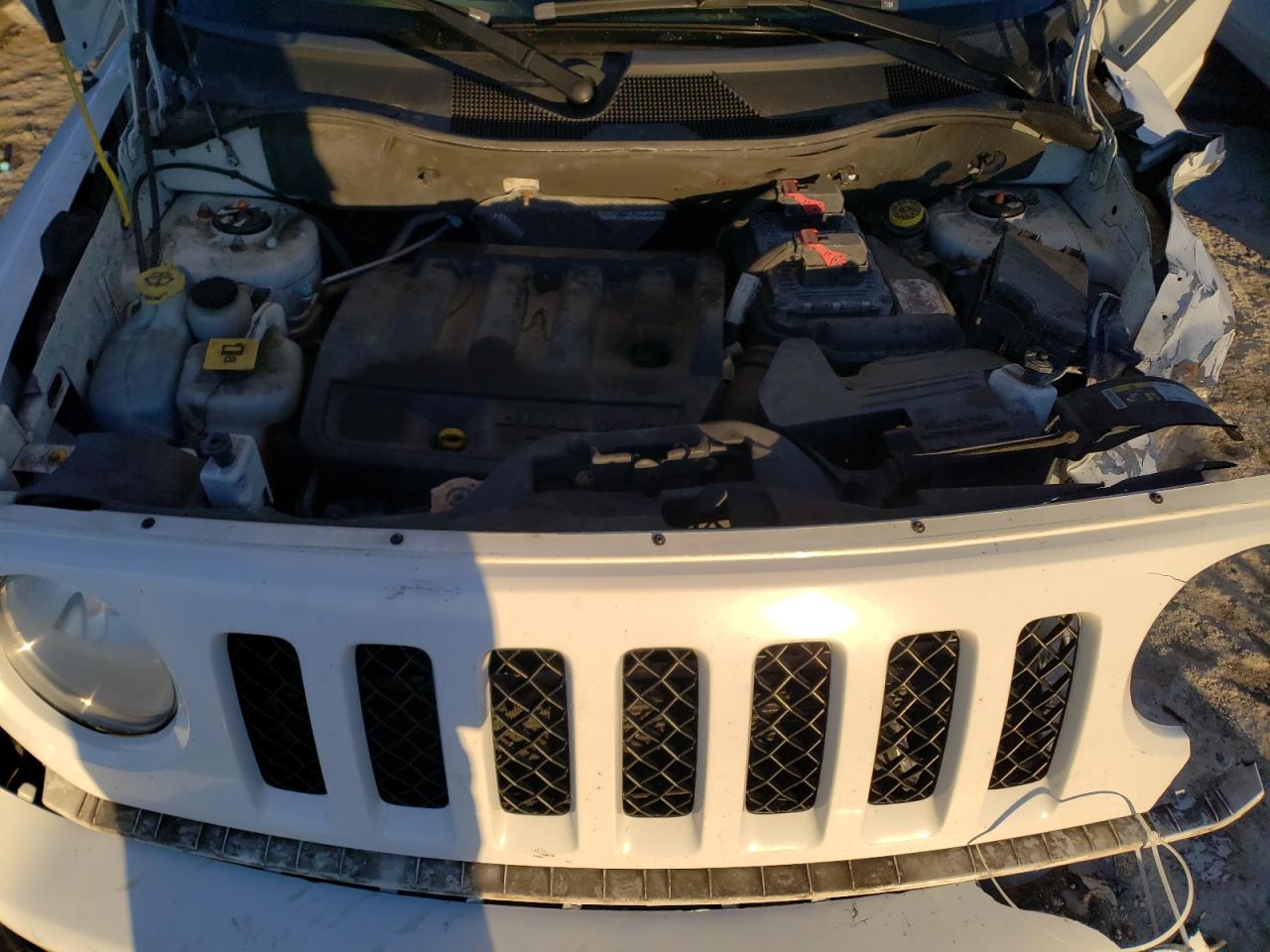 2015 Jeep Liberty (Patriot) - Image 12