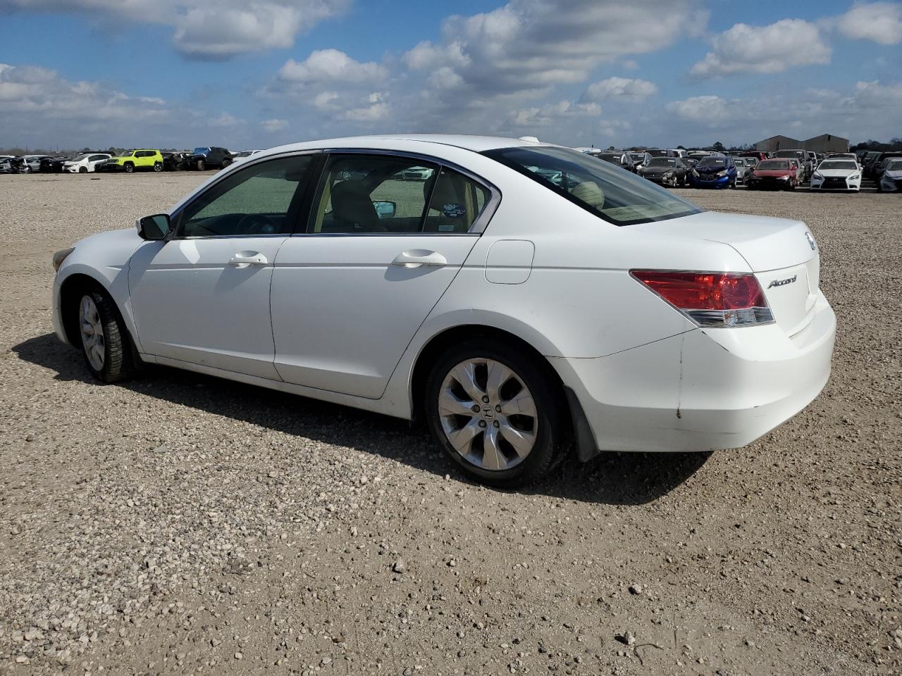 2009 Honda Accord - Image 2