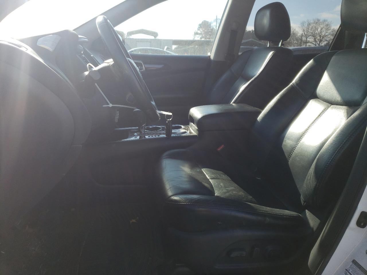 2014 Nissan Pathfinder - Image 7