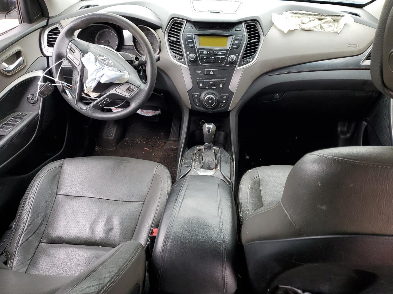 2013 Hyundai Santa Fe - Image 8