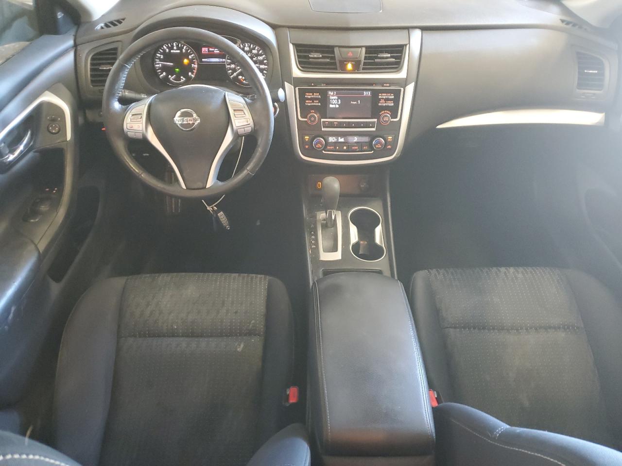 2017 Nissan Altima - Image 8